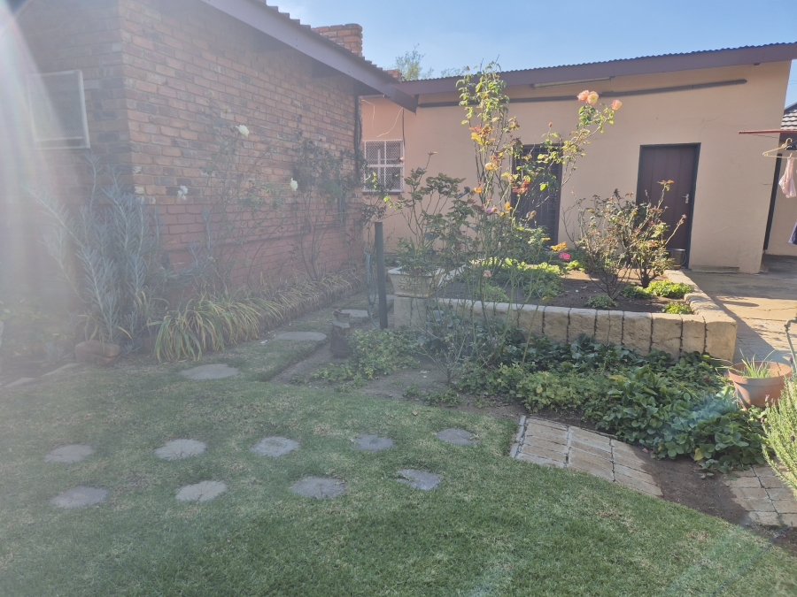 4 Bedroom Property for Sale in Wolmaransstad North West